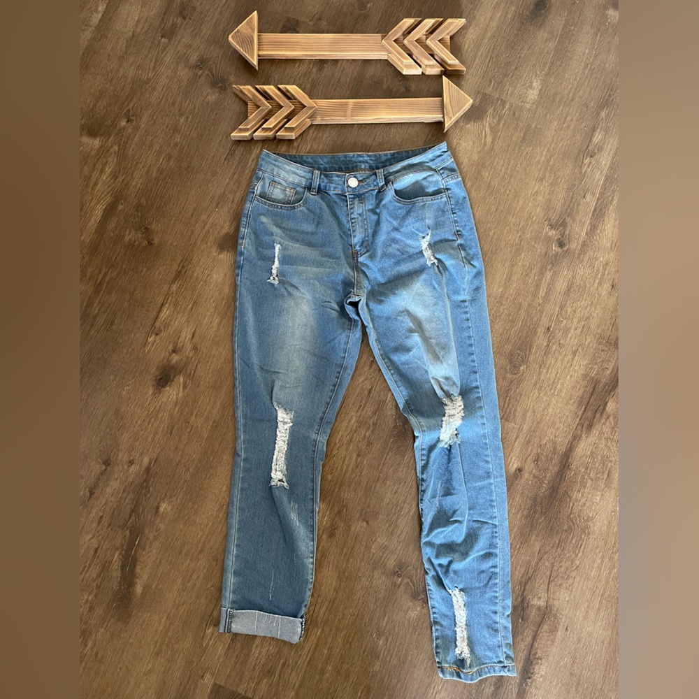 Distressed, ripped boyfriend jeans